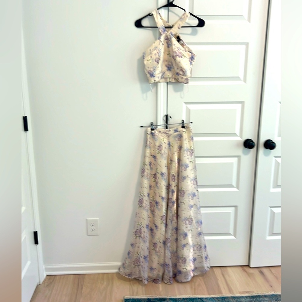 Lulus Lilac two piece skirt set